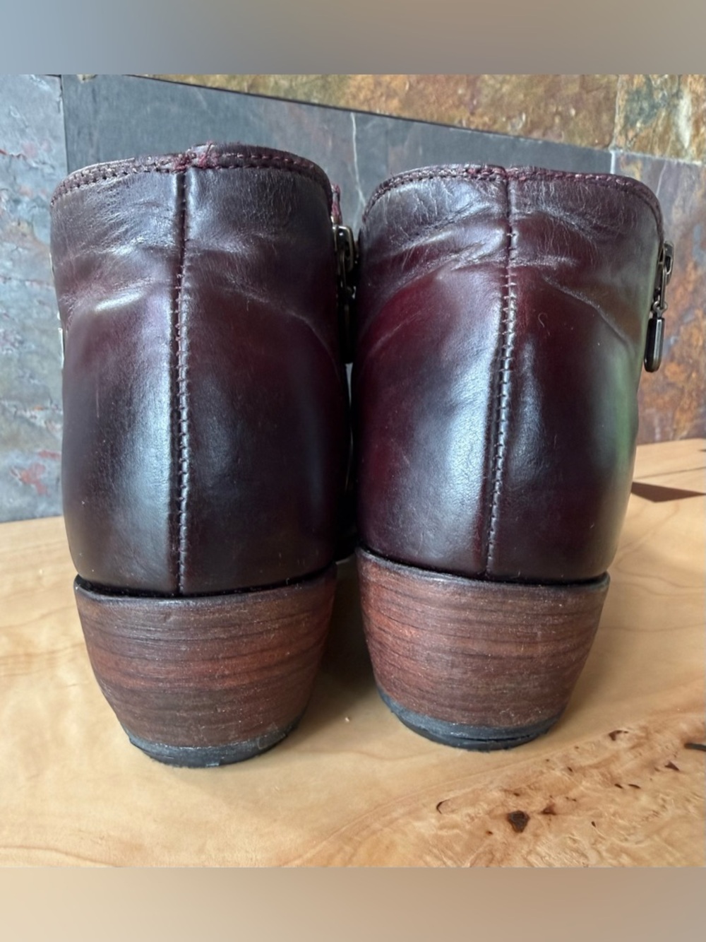 LibertyBlack twin zip booties, 8.5, deep maroon shade, EUC, Mexico, sturdy - Picture 8 of 16